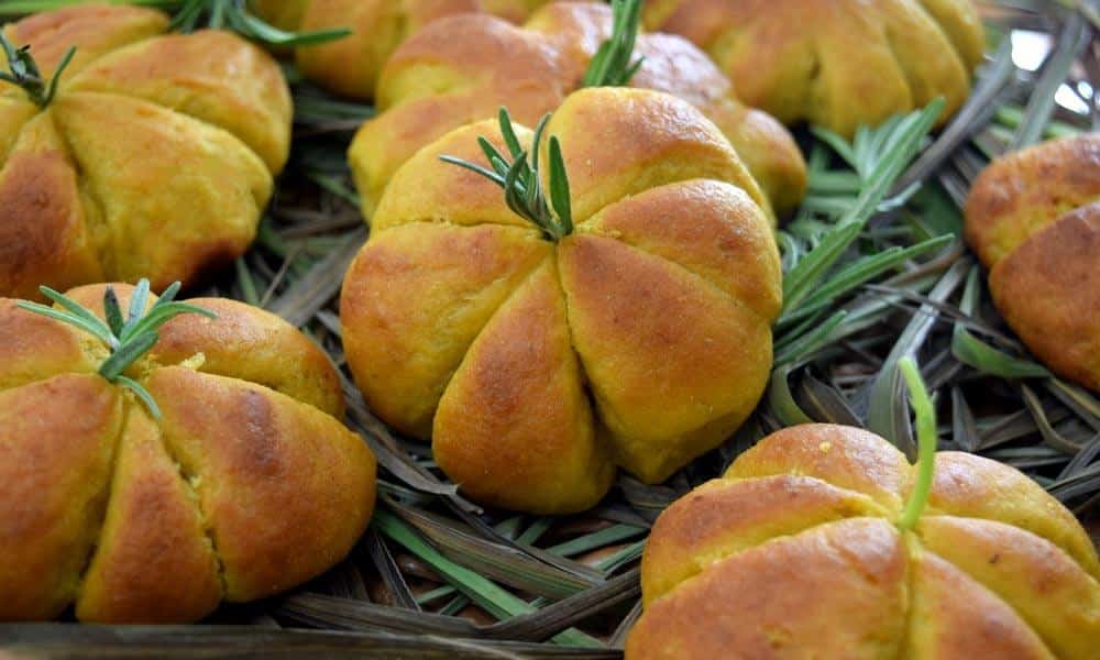 Pumpkin Dinner Rolls Pumpkin Dinner Rolls