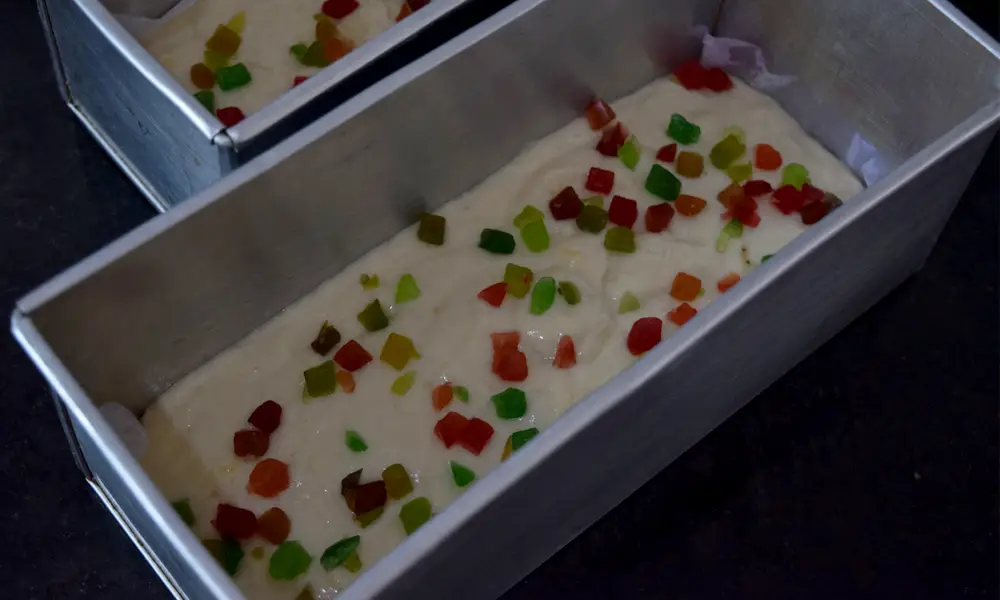 Cake before baking Cake before baking